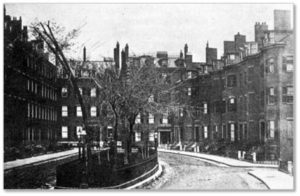  The development, renamed Pemberton Square in 1838, was actually shaped more like a bow with a curved eastern side. Its three-story red-brick, bow-fronted town homes were planned for Boston’s finest citizens. The straight western side had four-story homes with flat facades. In the center of the “square” an elliptical garden offered residents shade and privacy.