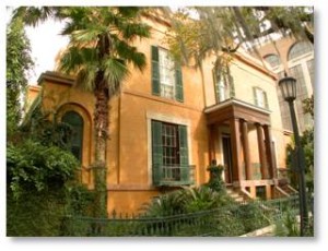 We chose the Savannah Ghost Tour that combined time in the Sorrel-Weed mansion and carriage house, site of either two suicides or one suicide and a murder. It’s a National Trust Historic House designed in the Greek Revival style by Irish architect Charles B. Clusky in 1841. 